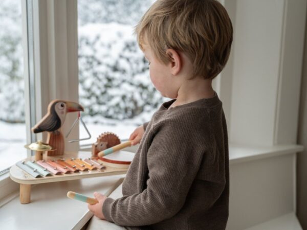 Music table for children - Animals