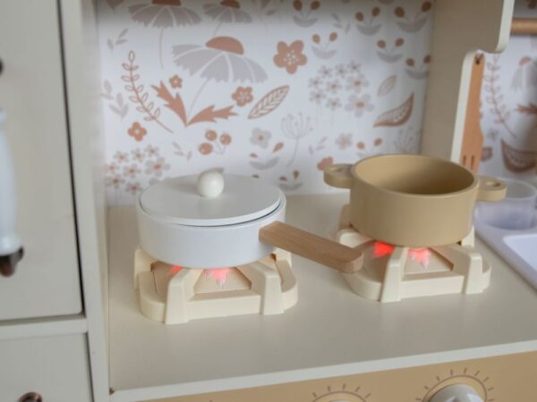 Baby wooden kitchen with sounds - cream with flowers