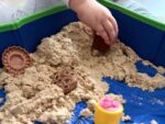 Kinetic sand with sandbox and moulds