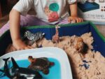 Kinetic sand with sandbox and moulds